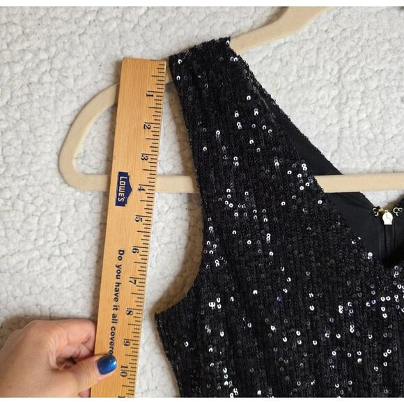 Draper James Sz6 Black V neck Sequin below Knee Double layers dress. Sparkling - Picture 5 of 13